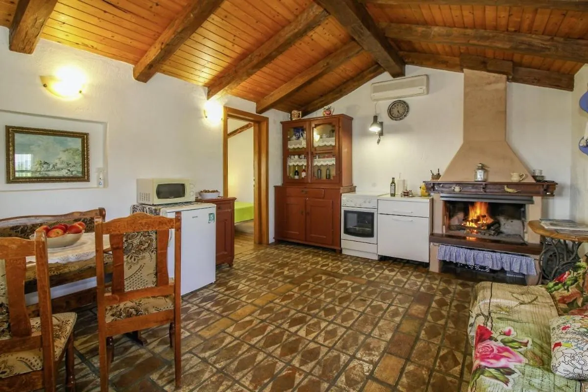 Дом отдыха Вилла Casa Antonija In Sovinjska Brda - Haus Fuer 2 Personen